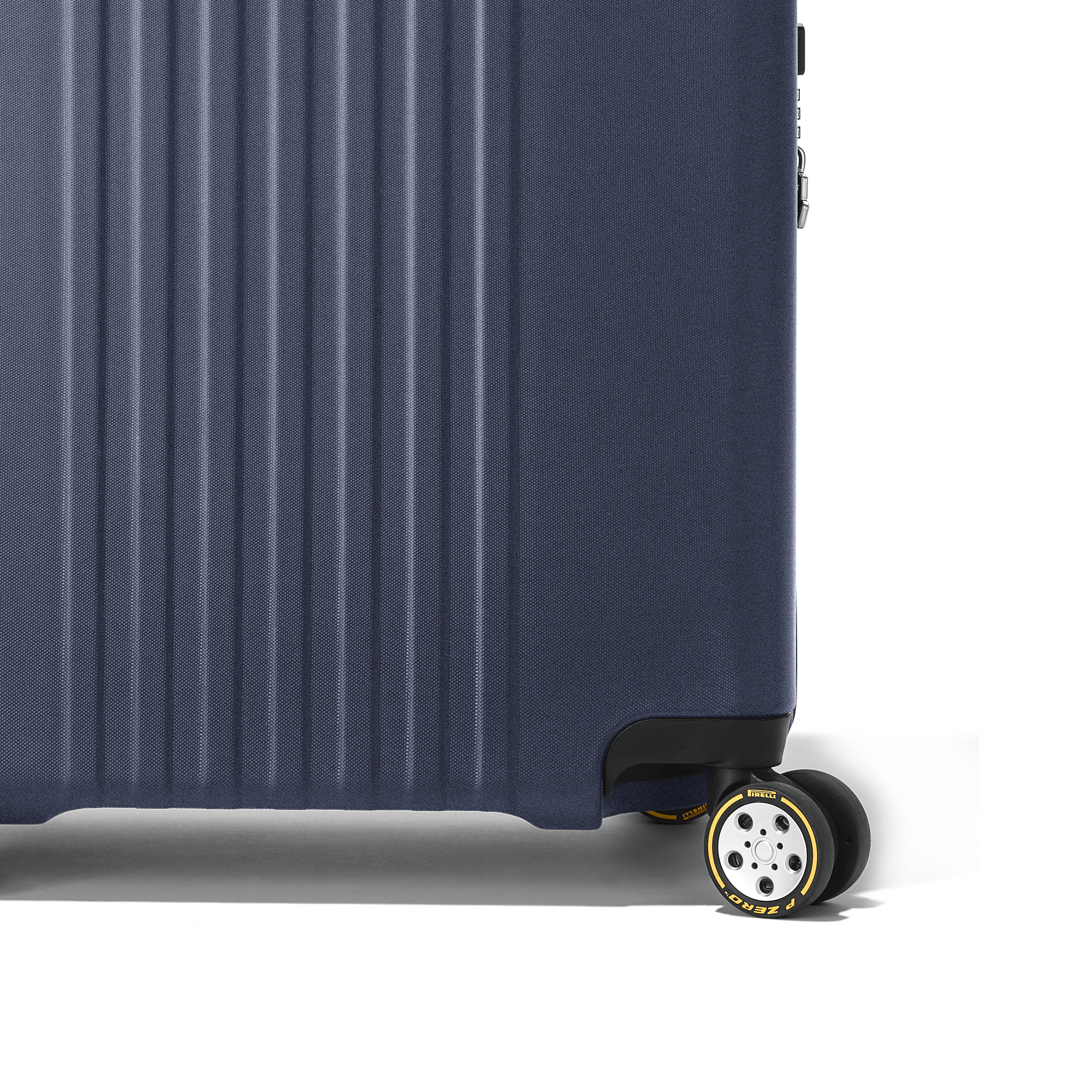 #MY4810 Montblanc x Pirelli carry-on Luggage, image 8