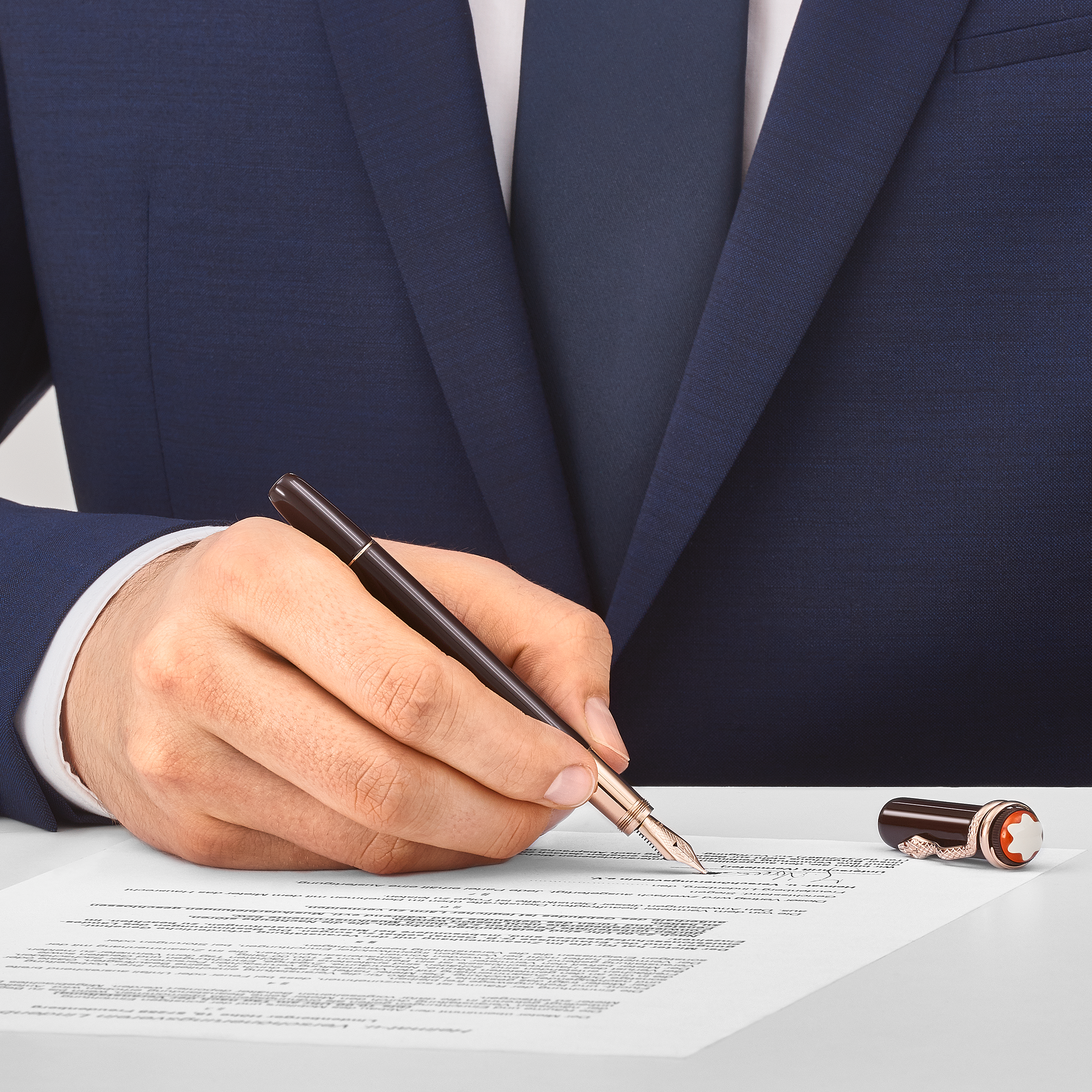 3 صورة ،Montblanc Heritage Collection Rouge & Noir Tropic Brown Special Edition Fountain Pen